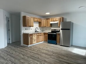 Building Photo - Duben