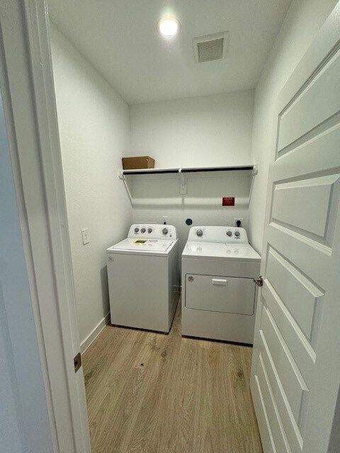 Building Photo - 31510 Chippenham Colony Ct
