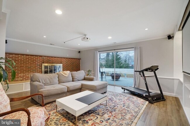 Building Photo - 8722 Falkstone Ln