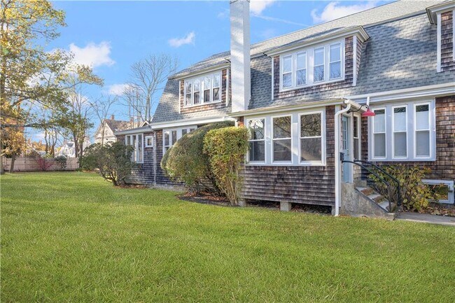 Building Photo - 31 Cranston Ave