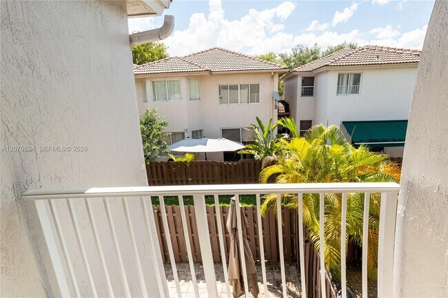 Building Photo - 7333 NW 113th Ct