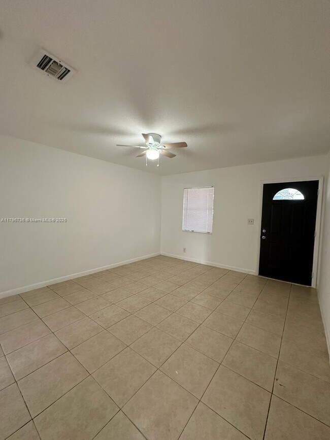 Building Photo - 2628 Fletcher Ct
