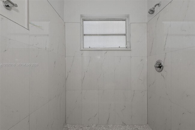 Building Photo - 221 NW 32nd St