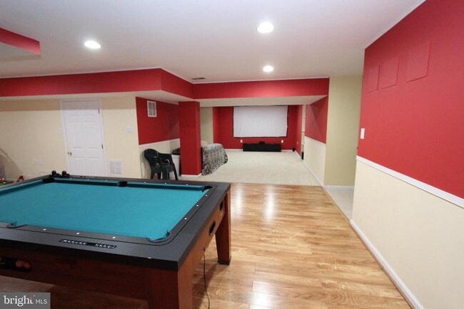 Building Photo - 26 Esterbrook Dr