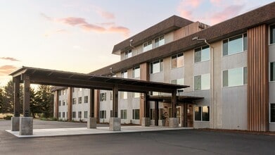 Building Photo - Available NOW!  1 bed 1 bath apartment