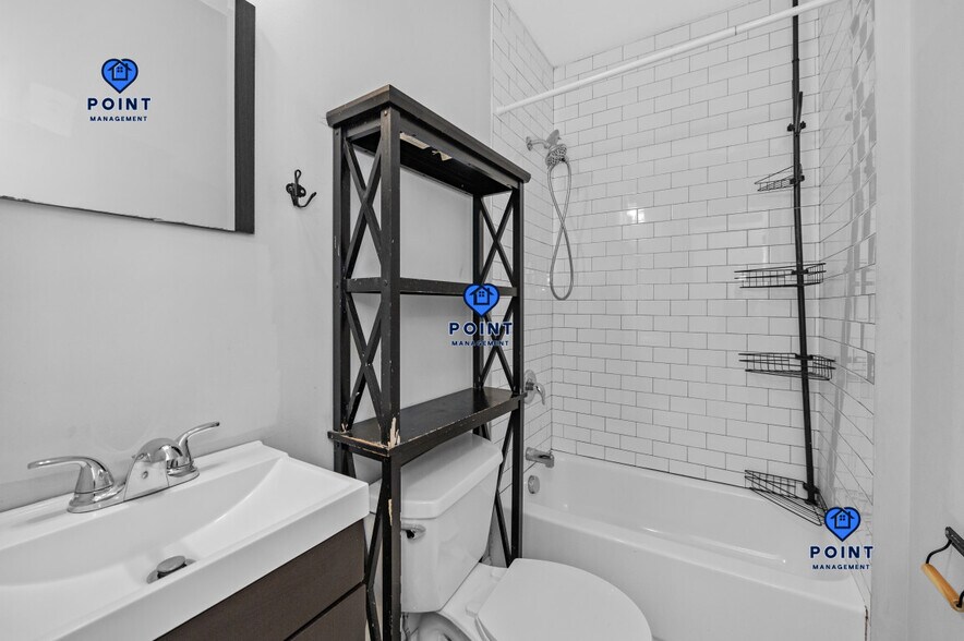 Building Photo - 146 Bremen St