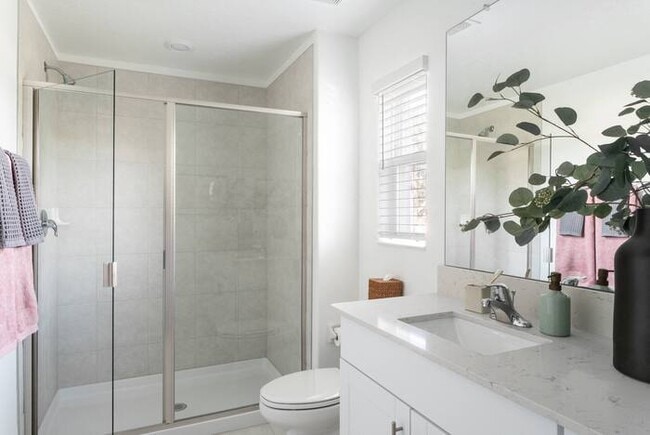 Building Photo - 38256 Fallstone Way