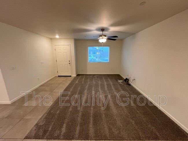 Building Photo - 2624 W McComb Ave