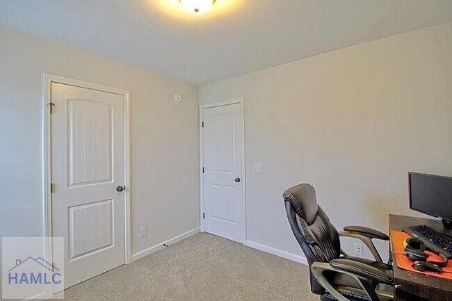 Building Photo - 1033 Turpentine Trl