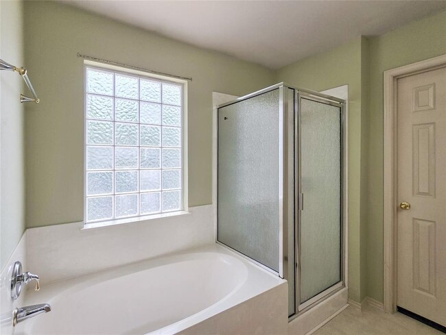 Building Photo - 1134 Vincent Pl