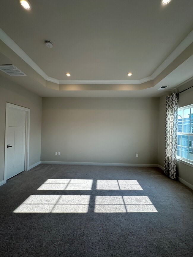 Building Photo - 16577 Fife Wy