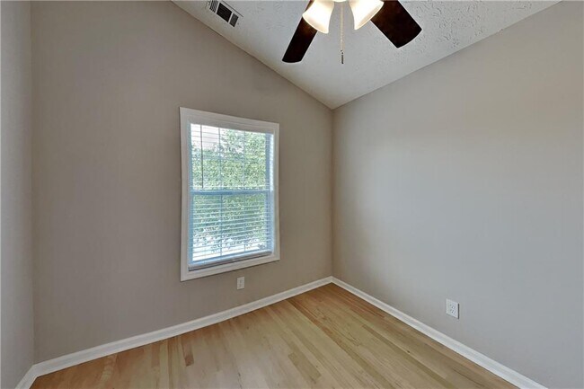 Building Photo - 3222 Avensong Village Cir