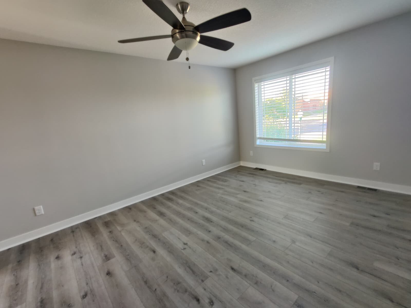 Building Photo - 2768 Clover Ridge Dr