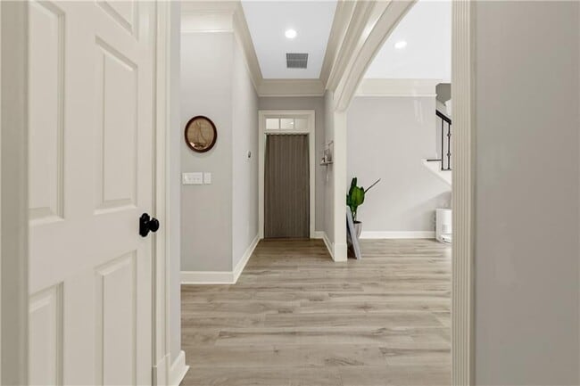 Building Photo - 22 Buford Village Walk