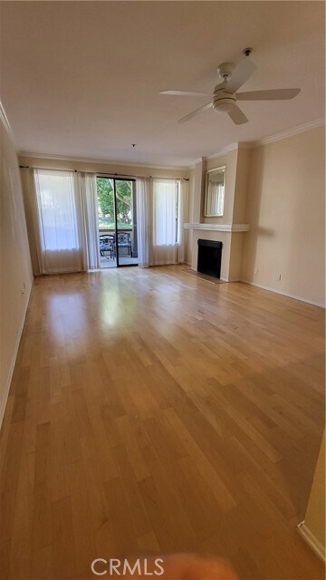 Building Photo - 2571 Plaza del Amo