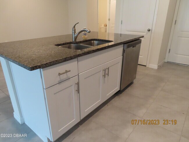 Building Photo - 4 BELLA LAGO Cir