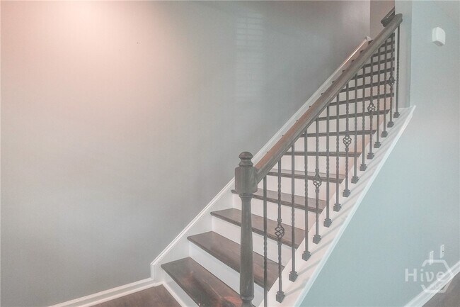 Building Photo - 70 Hazen Dr