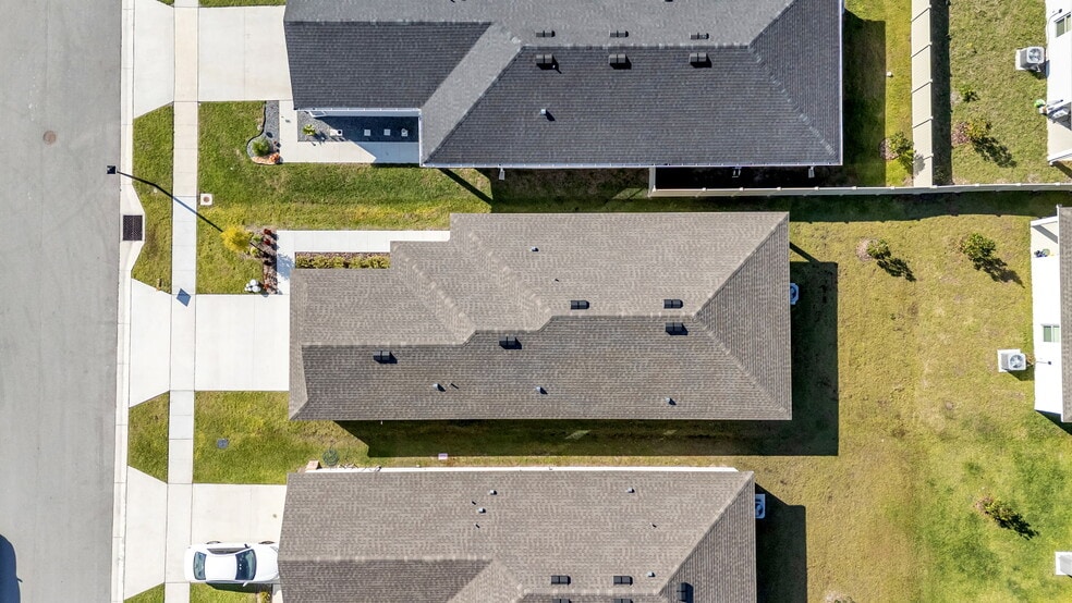 Building Photo - 623 Alder Ln