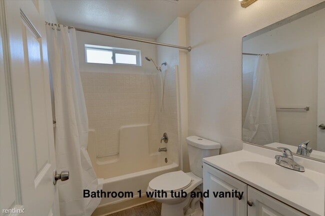 Building Photo - 3 br, 2 bath Duplex - 1702 Merced St