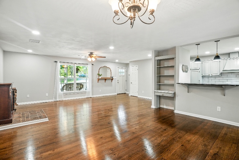 Building Photo - 1166 E Lois Ct