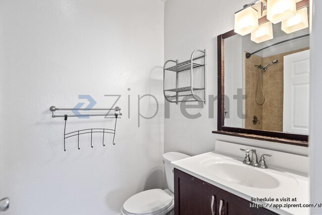 Building Photo - 908 40th St