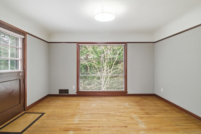 Building Photo - 8131 Veterans Dr SW