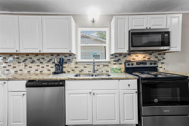 Building Photo - 2717 Townsend Dr
