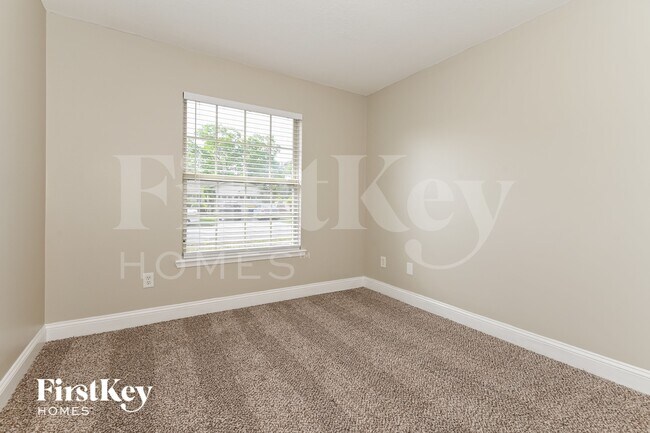 Building Photo - 12211 Rochford Ln