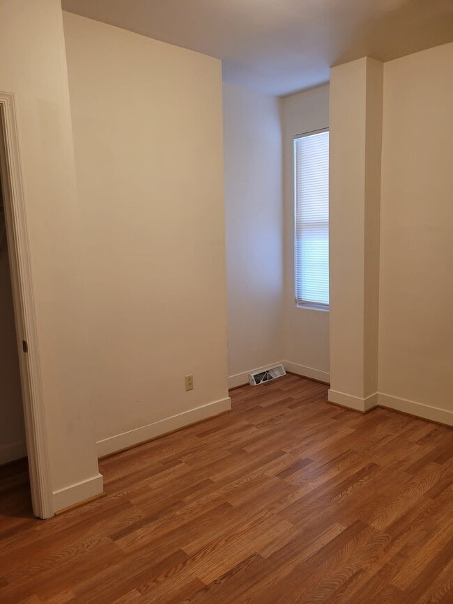 Building Photo - 1013 McKean Ave