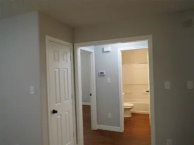 Building Photo - 1087 Mann Rd