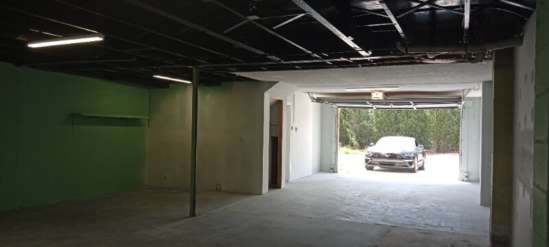 Building Photo - 2019 McMullen Ave