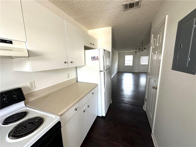 Building Photo - 115 Winter Chase Ln