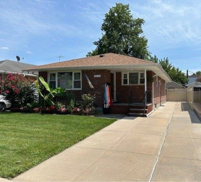 Primary Photo - 252-08 82nd Ave