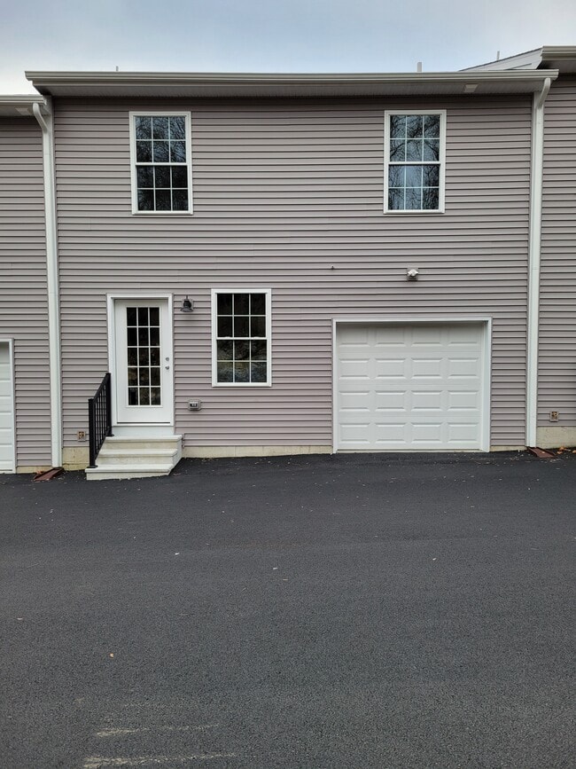 Building Photo - 308 E Nesquehoning St