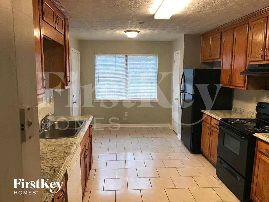 Building Photo - 4455 Westminster Dr