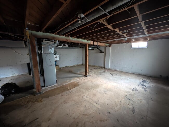 Building Photo - 54648 27th St