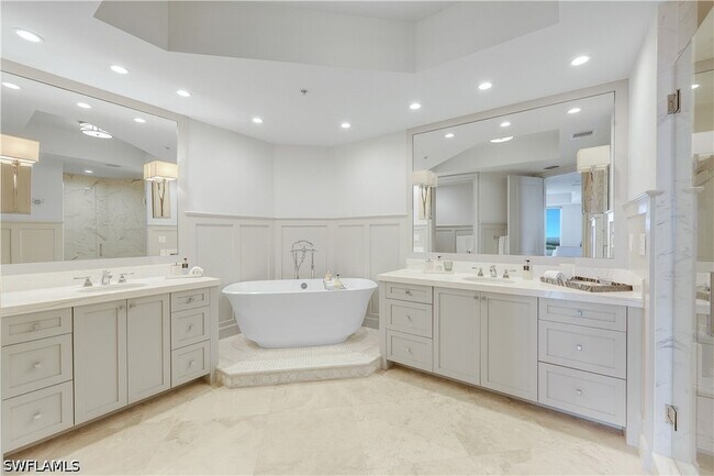 Building Photo - 4951 Bonita Bay Blvd