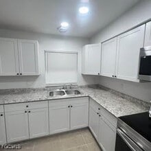 Building Photo - 16910 Carmen Ave