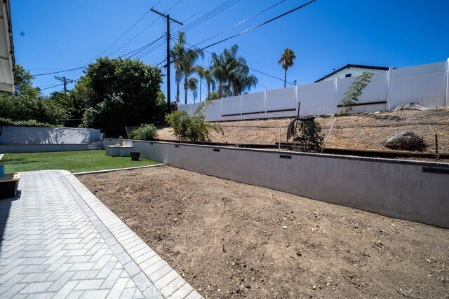 Building Photo - 6661 Franrivers Ave