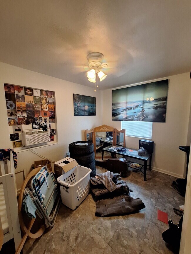 Building Photo - 3/2 Single Family Home available in Pt Cha...