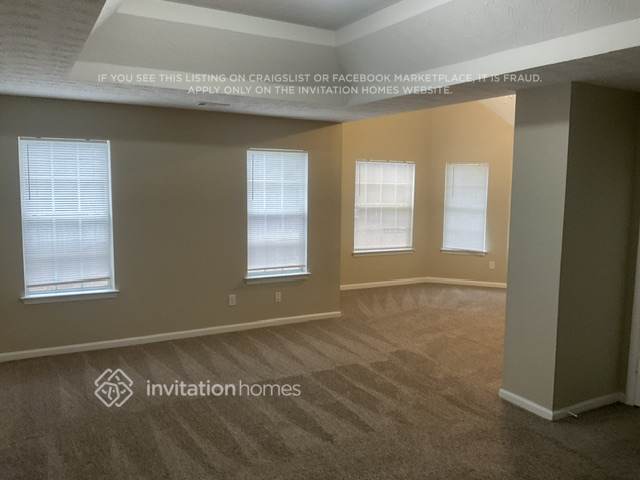 Building Photo - 20 Rock View Ln