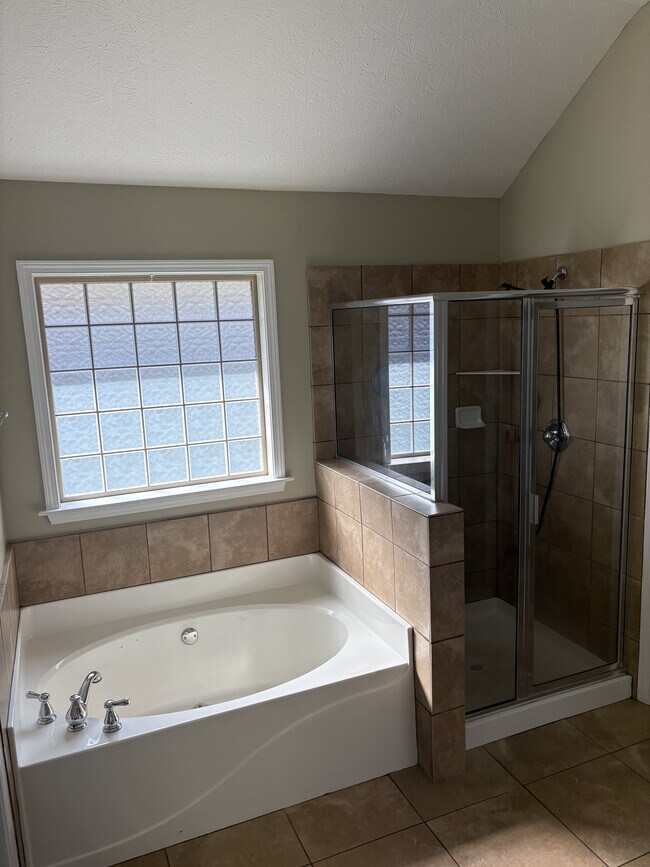 Building Photo - 9745 Silver Bell Ct