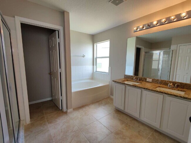 Building Photo - 1603 Ladywell Ct