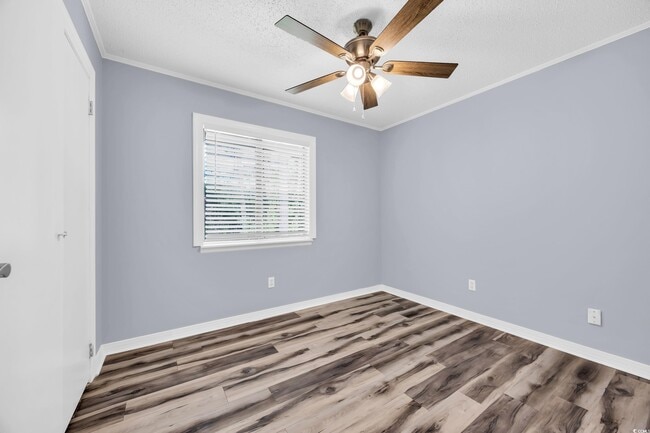 Building Photo - 950 Forestbrook Rd