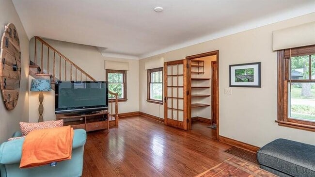 Building Photo - 1205 Miller Ave