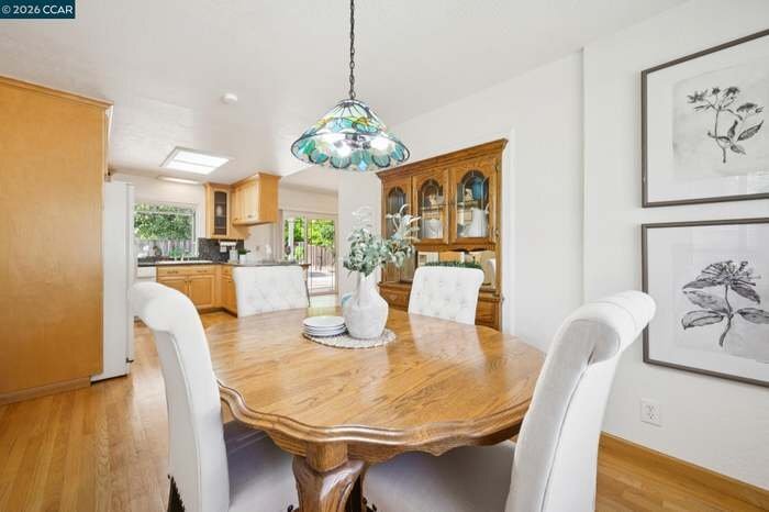 Building Photo - 3114 Santa Paula Dr