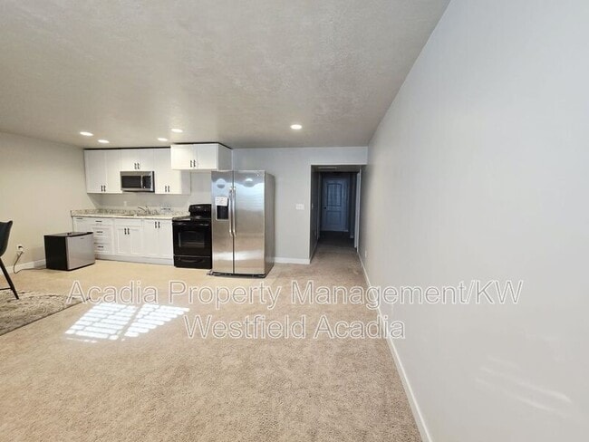 Building Photo - 15179 S Cantle Dr