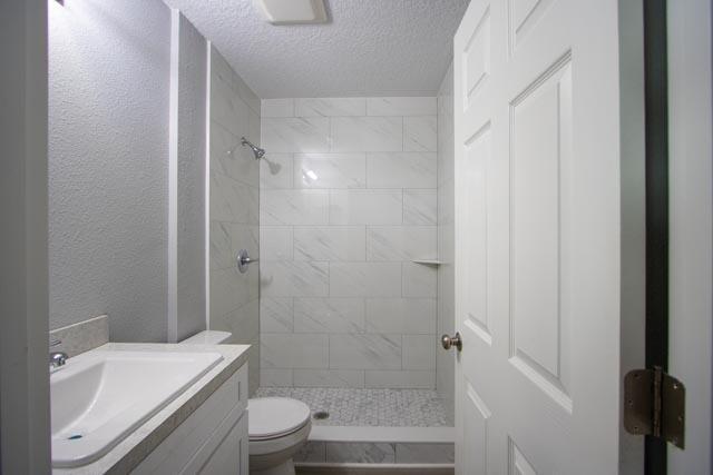 Building Photo - 6 Ponderosa Ln