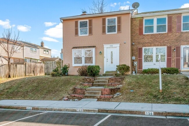 Building Photo - 152 Fairfield Dr