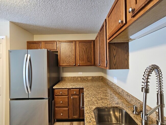 Building Photo - 1093 Kane St